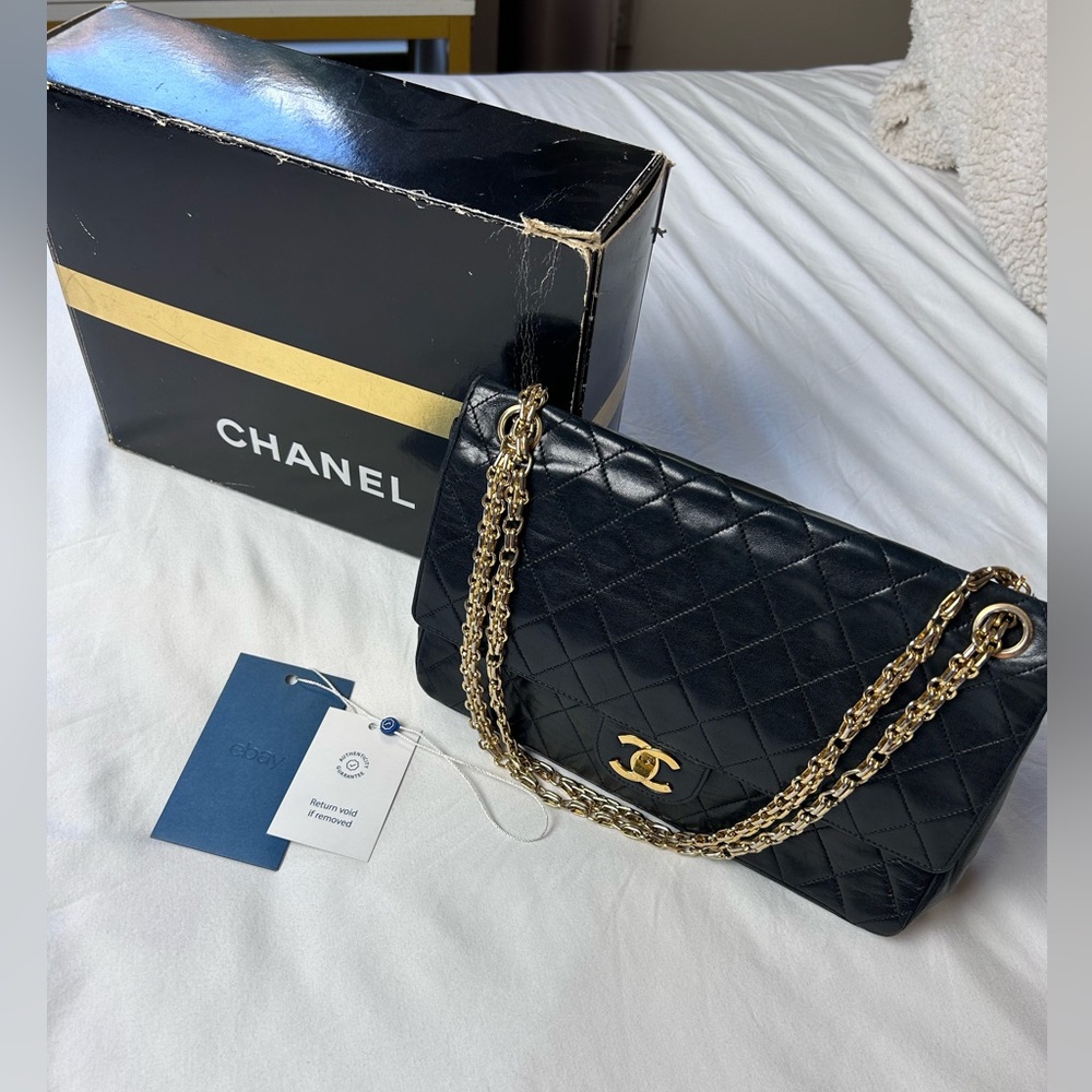 Vintage CHANEL Lambskin Quilted Medium Bijoux Chain Black 24 karat gold
